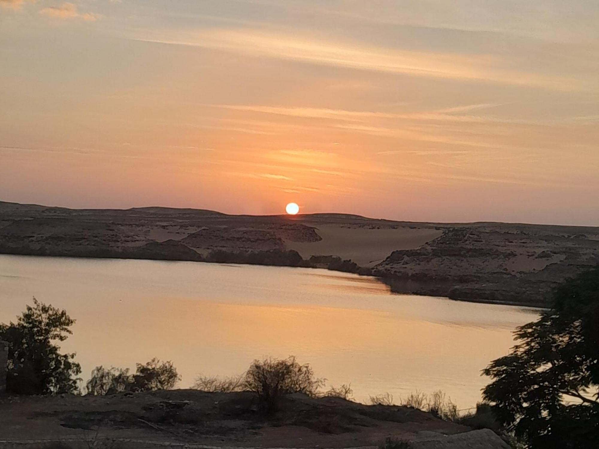 Osiris Guest House Abu Simbel Quarto foto